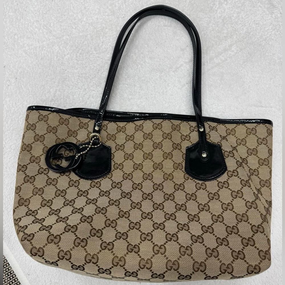 Authentic Gucci Jolie Tote bag